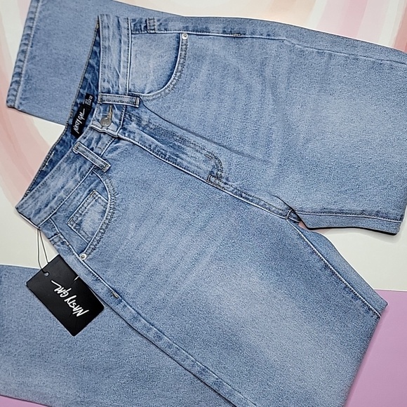 Nasty Gal Relax Jeans - Picture 3 of 4